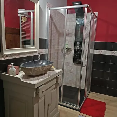 Oikos Dafne Apartment *